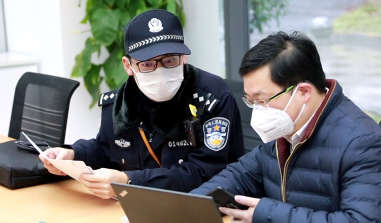 滬警方主動對接我司,保障誠格一次性防護服安全生產