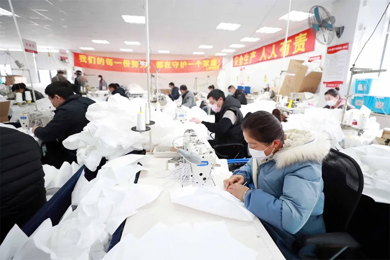 感謝你們為防疫物質生產做出的貢獻,為你們點贊!